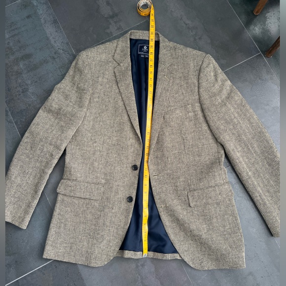 J.CREW Men’s Tweed Blazer in Herringbone Pattern, Brown-Black, Size 42R - Picture 6 of 12